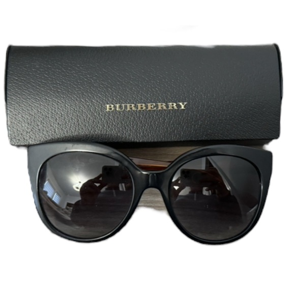 Burberry Sunglasses - Picture 1 of 4